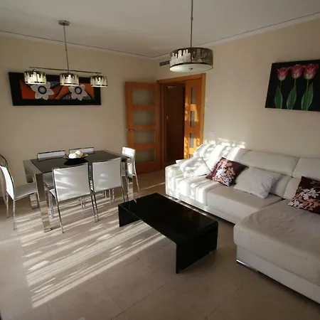 Apartamento Moderno Muy Centrico Y Cerca De La Playa Apartment *